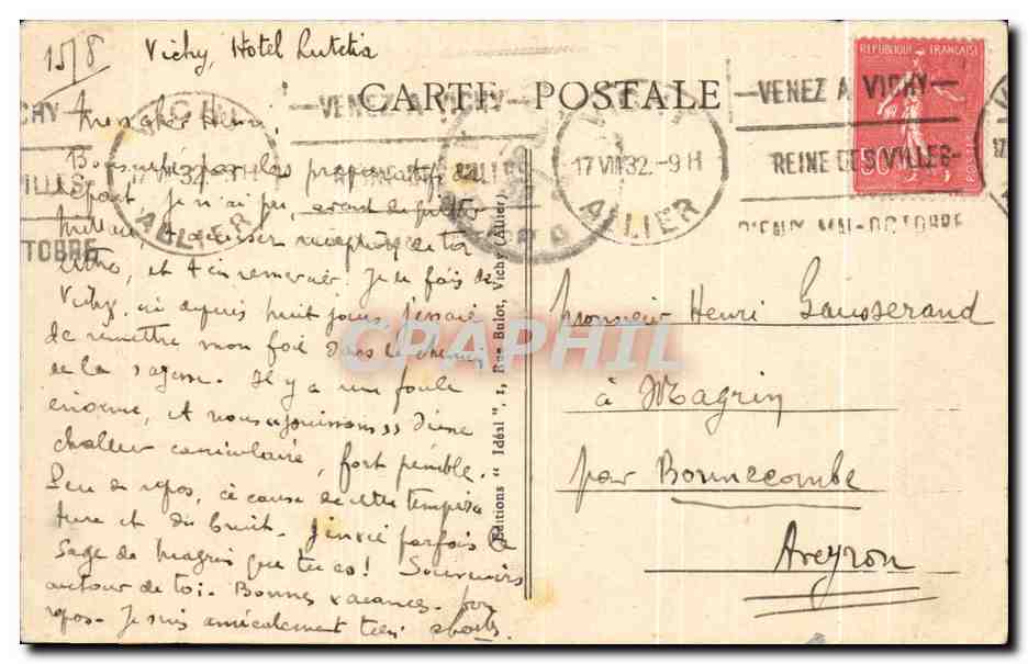 CPA Vichy La Casino vu de I'Allee centrale du Parc — Verso