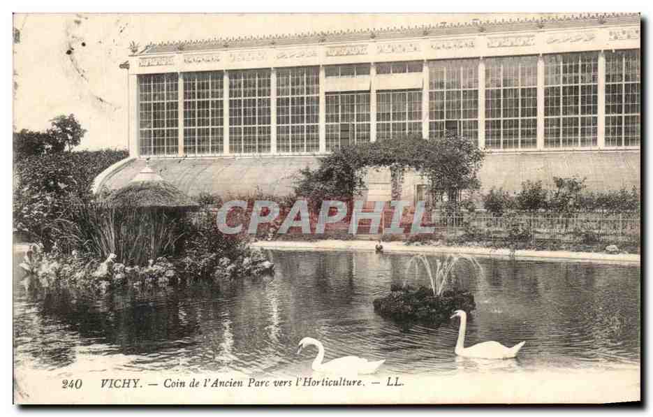 CPA Vichy Coin de I'Ancien Parc vers I'Horticulture Cygnes