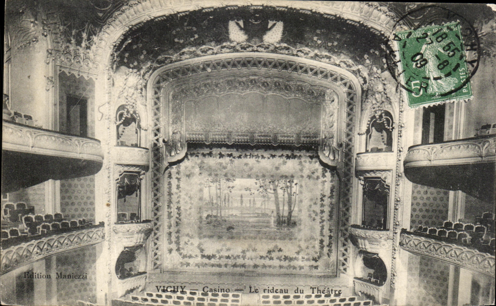 CPA Vichy Casino Le rideau du Theatre