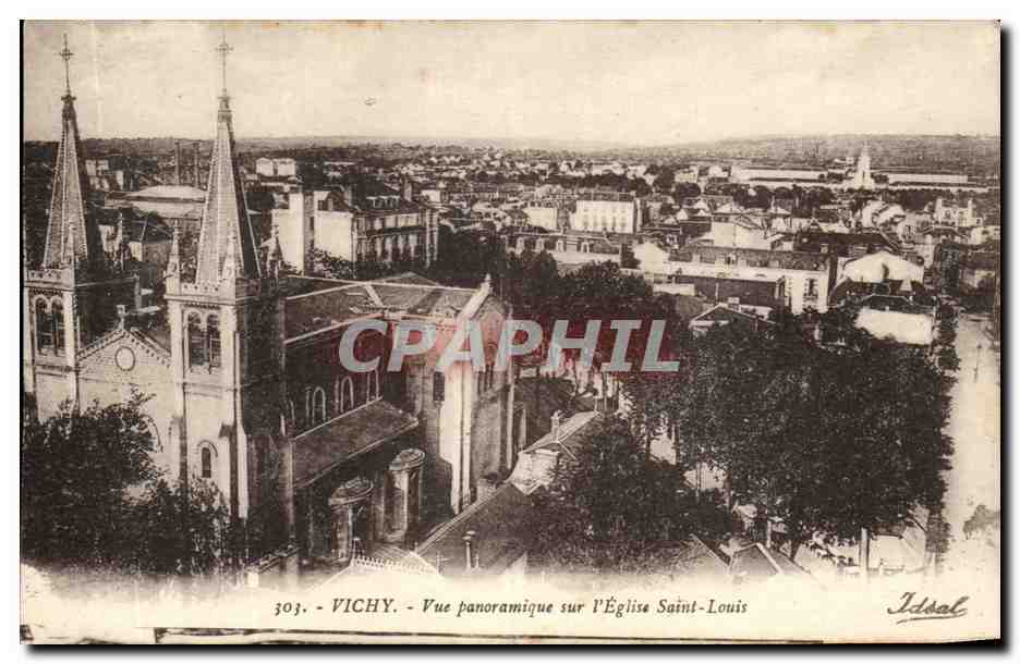 CPA Vichy Vue panoramique sur l'Eglise Saint Louis