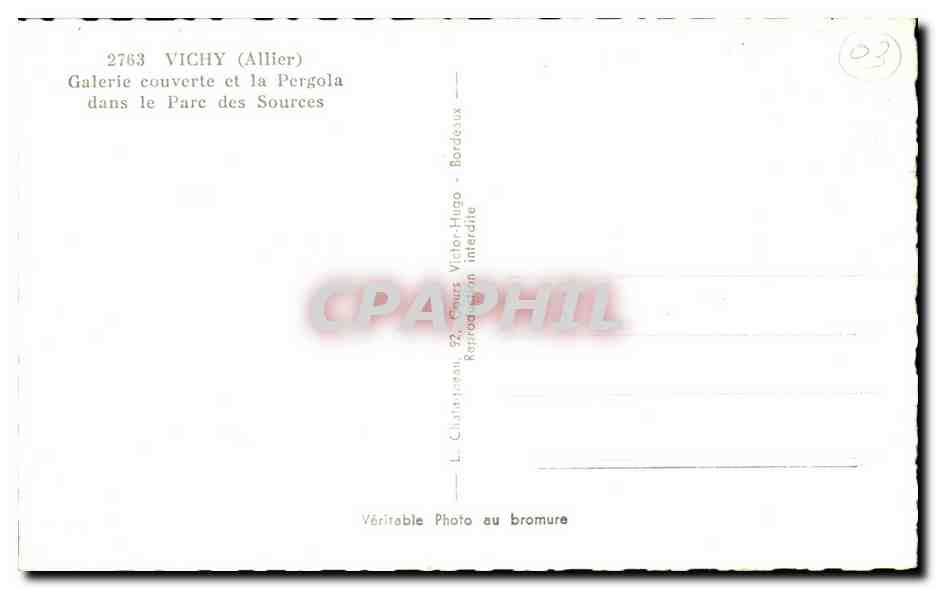 CPA Vichy Galerie Couverte Et La Pergola Dans Le Parc Des Sources — Verso