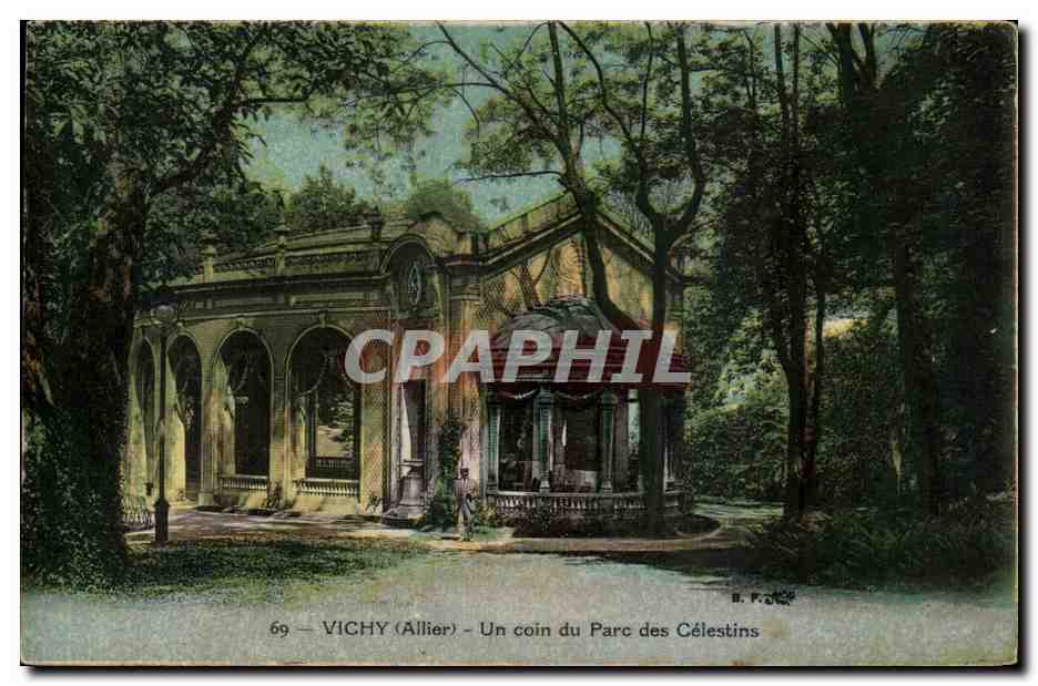 CPA Vichy Un coin Du Parc Des Celestins