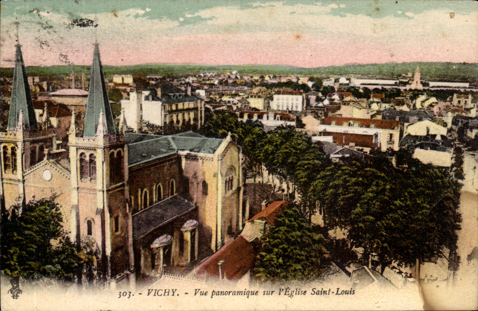 CPA Vichy Vue Panoramique Sur l'Eglise Saint Louis