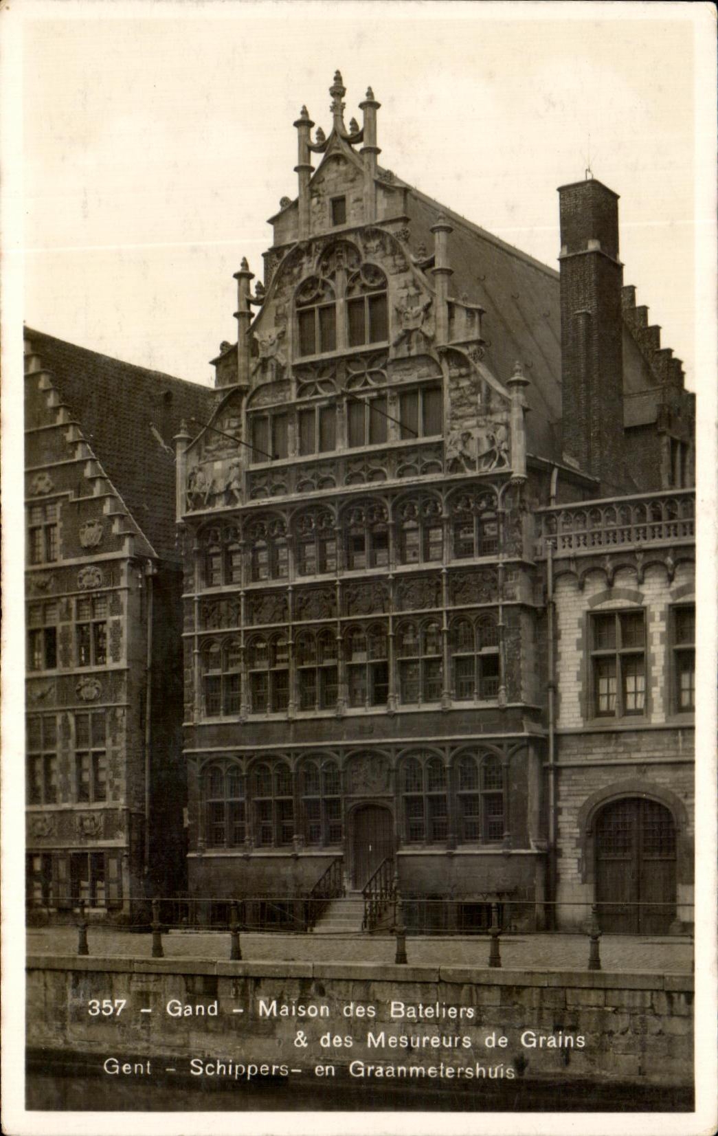 Gent - Maison des Bateliers & des Mesureurs de Grains — Pi.A. Colijna phot Bruxelles n°357