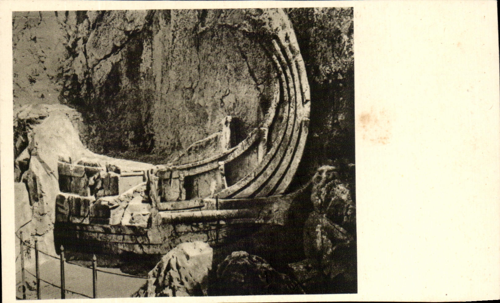Lindo — The Ship Carved in the Rock — Postcards of Rhodes, Ninth Series, no. 3 — Bestetti & Tumminelli, Milano-Roma