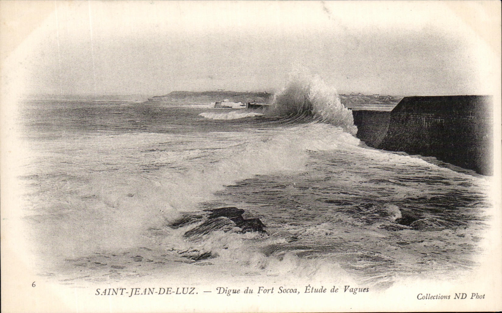 Saint-Jean-de-Luz — Digue du Fort Socoa, Étude de Vagues — Collections ND Phot