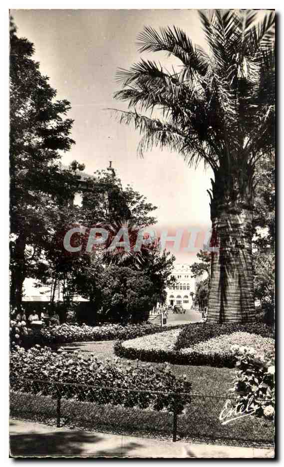 Hendaye-Plage — Le Jardin du Rond-Point et le Casino — Éditions de Luxe, Estelle & Cie