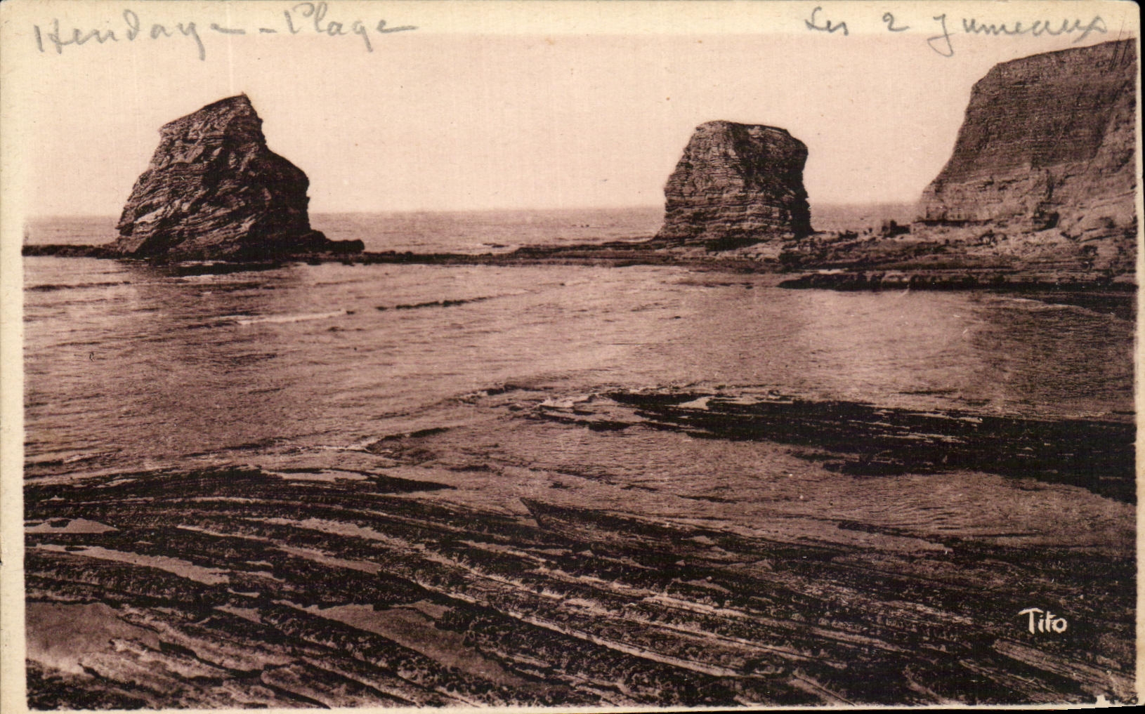 Hendaye-Plage — Les Deux Jumeaux — Tito