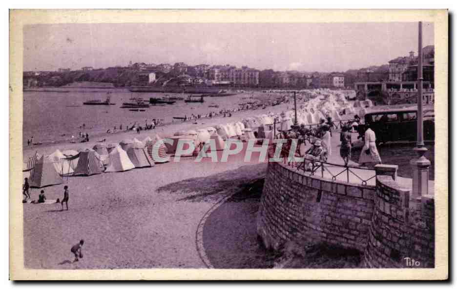 CPA Saint Jean De Luz Vue de la Plage Prise du Rondpolnt de L'hotel d'Angleterre