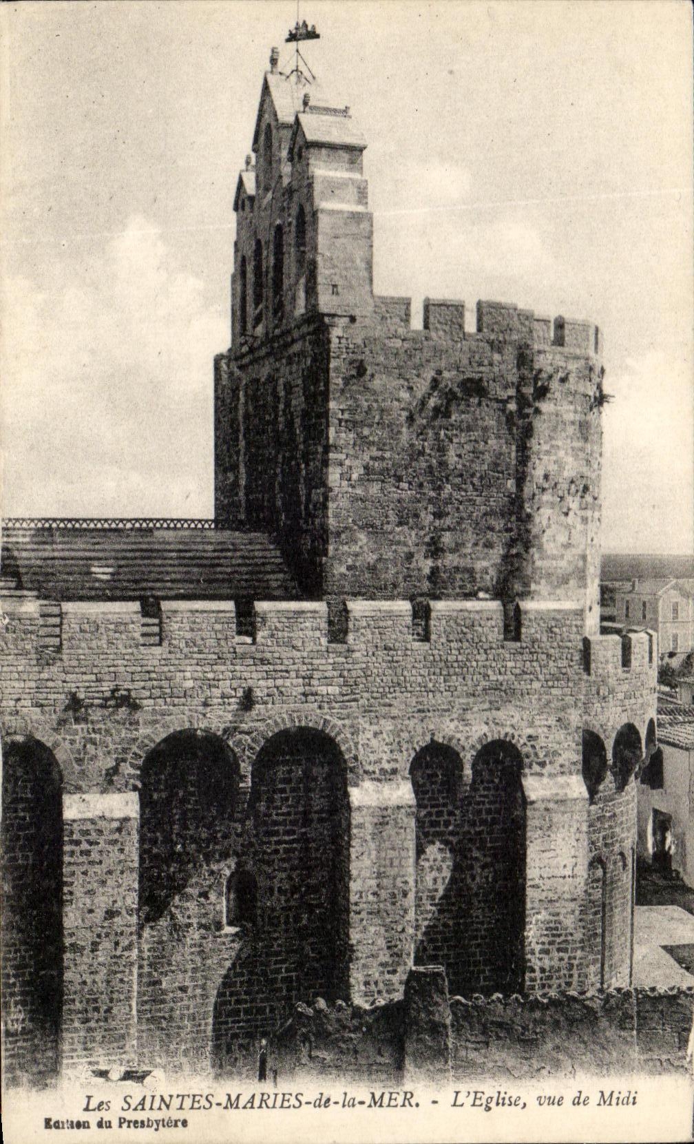 Les Saintes-Maries-de-la-Mer - L'Église, vue de Midi — Édition du Presbytère