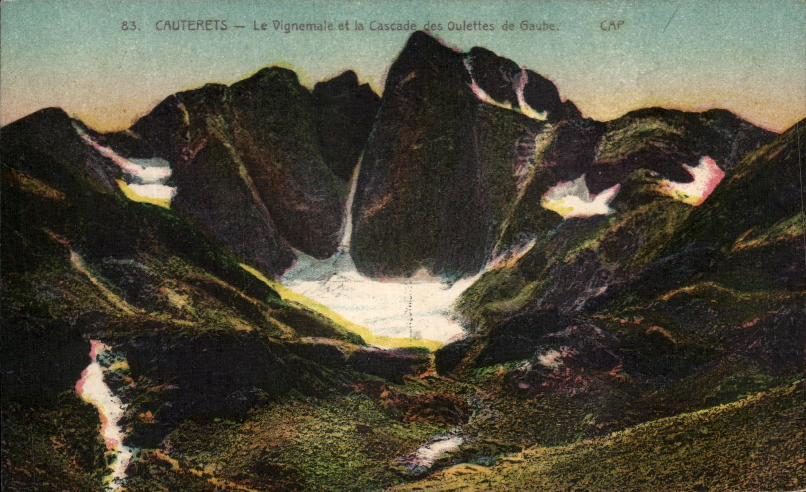 CPA Cauterets Le Vignemale et la Cascade des Oulettes de Gaube