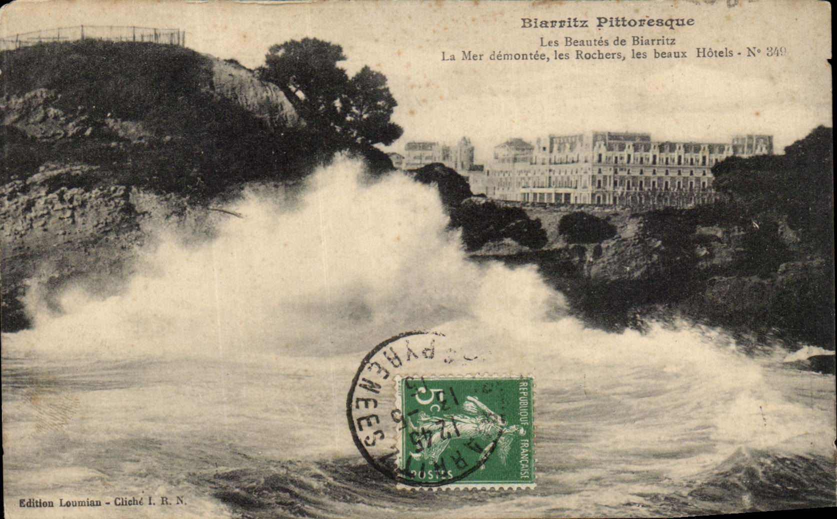 CPA Biarritz Pittoresque Les Beautes de Biarritz La Mer demontee les Rochers les Beaux Hotels