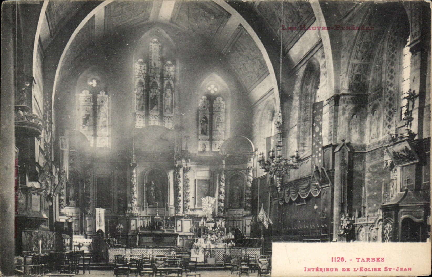 CPA Tarbes Interieur De l'eglise St Jean