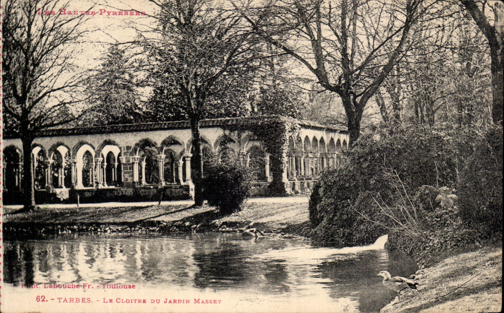 Tarbes - The Cloister of the Jardin Massey — Publisher Labouche Fr., Toulouse, no. 62