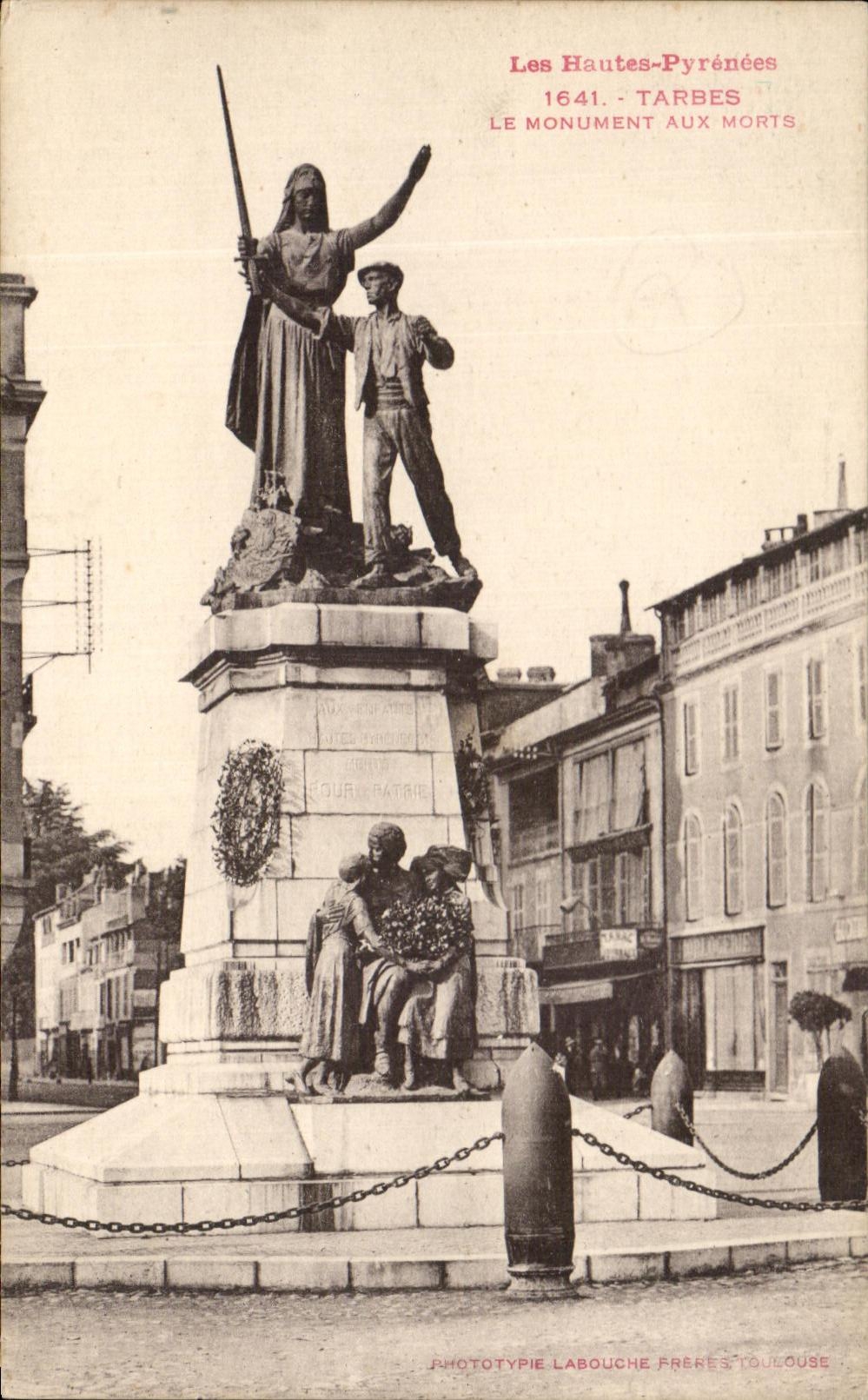 Tarbes — Le Monument aux Morts — Phototypie Labouche Frères Toulouse