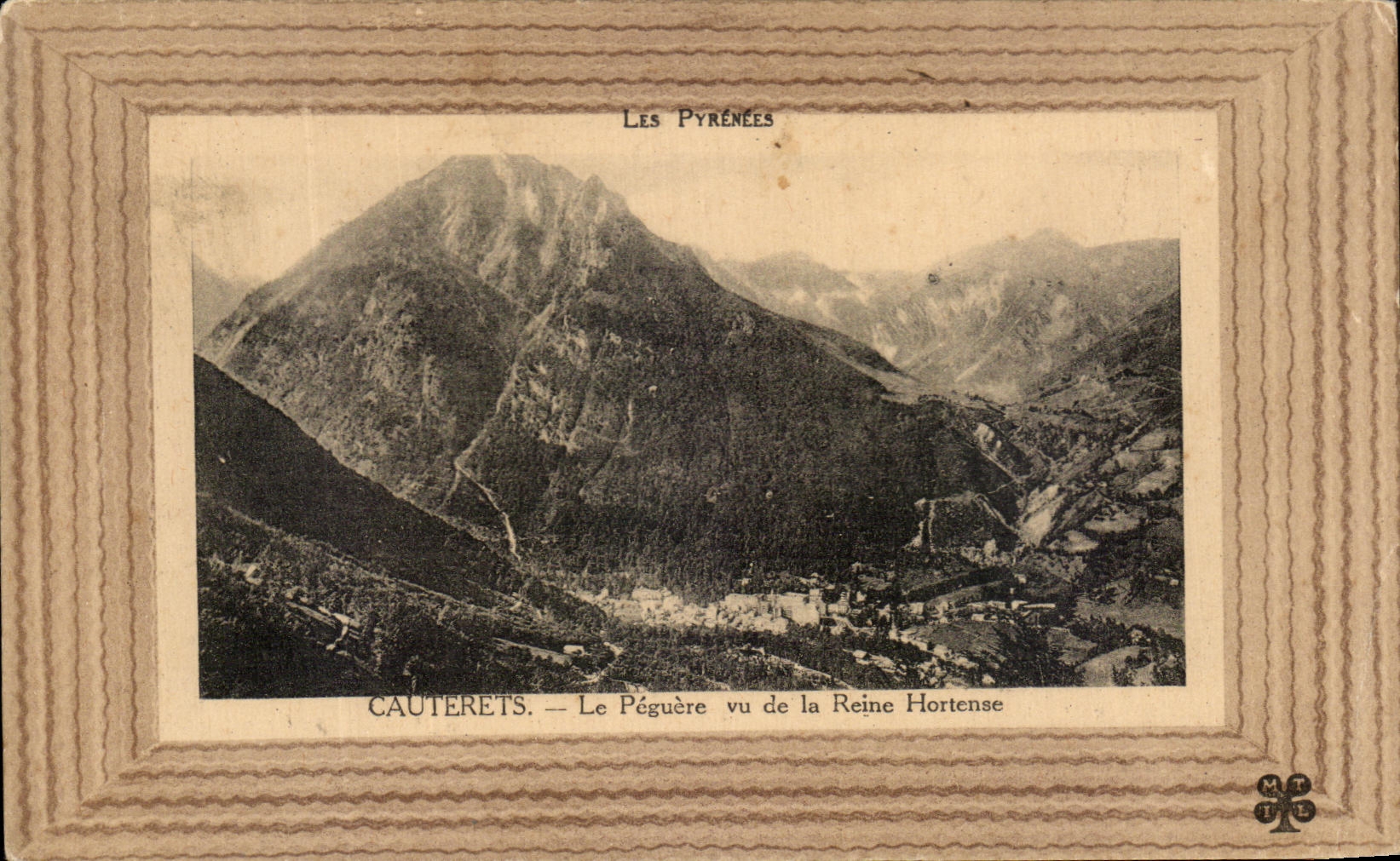 CPA Les Pyrenees Cauterets Le Peguere Vu De La Reine Hortense