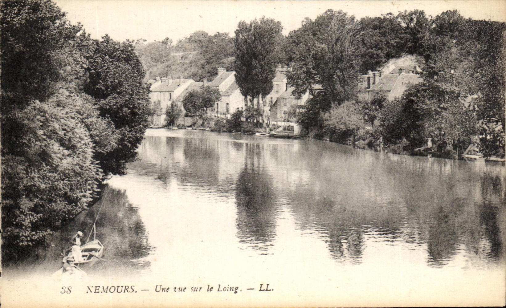 CPA Nemours Une Vue Sur Le Loing pecheurs