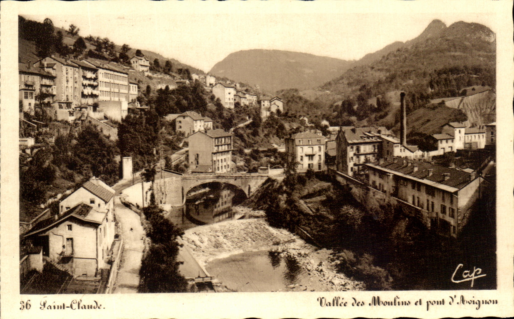 Saint-Claude — Vallée des Moulins et pont d'Avignon — Cap