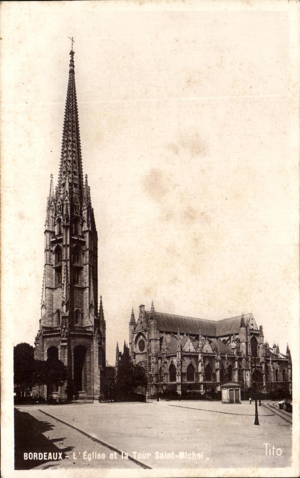 Bordeaux — L'Église et la Tour Saint-Michel — Tito