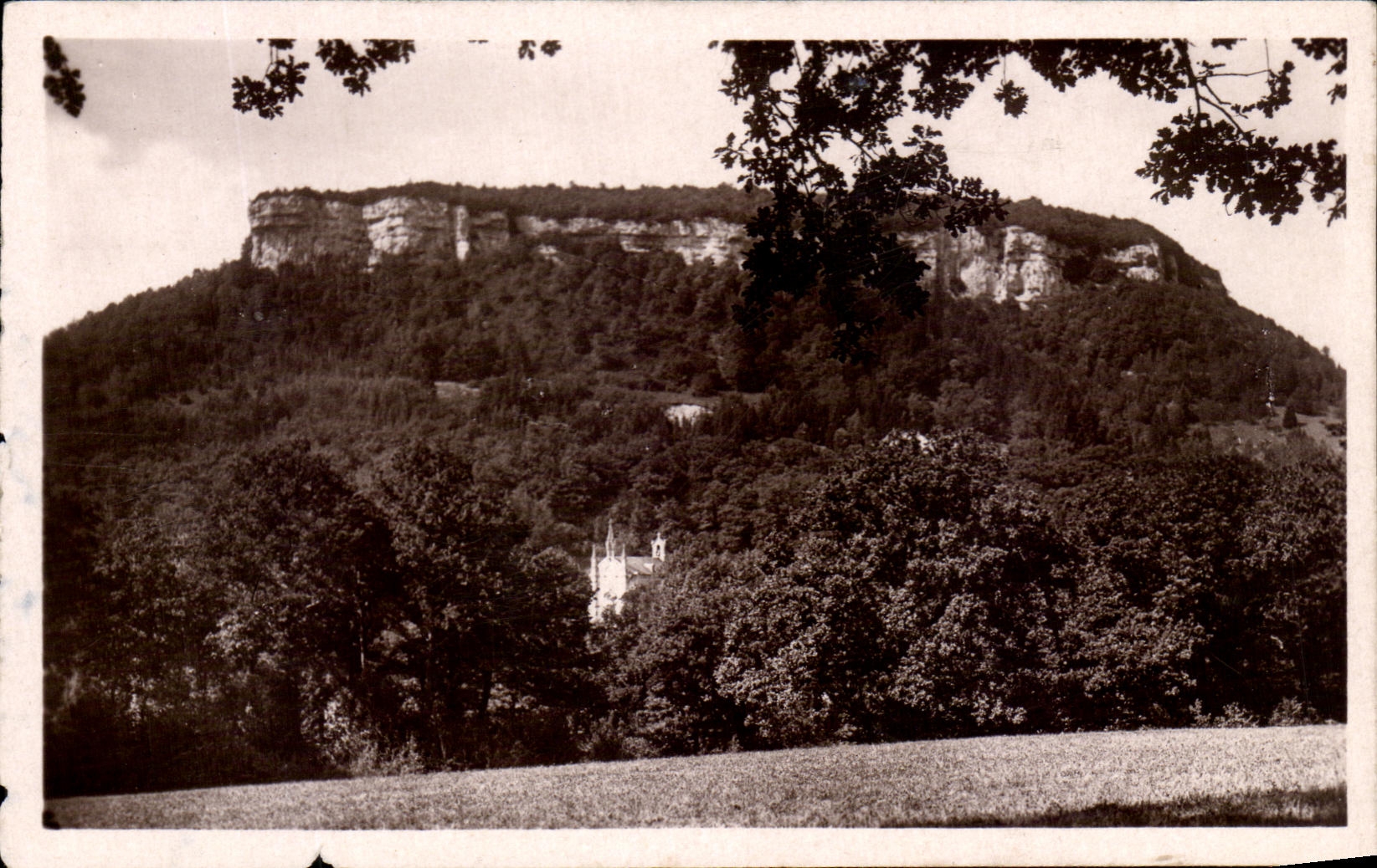 Unsere Frau vom Eichen (Doubs) — Die Kapelle von der linken Seite der Loue gesehen — Real-Photo von A. P. Strasbourg