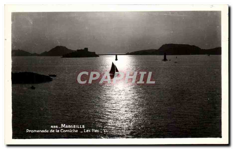 CPA Marseille Promenade de la Corniche Les lles