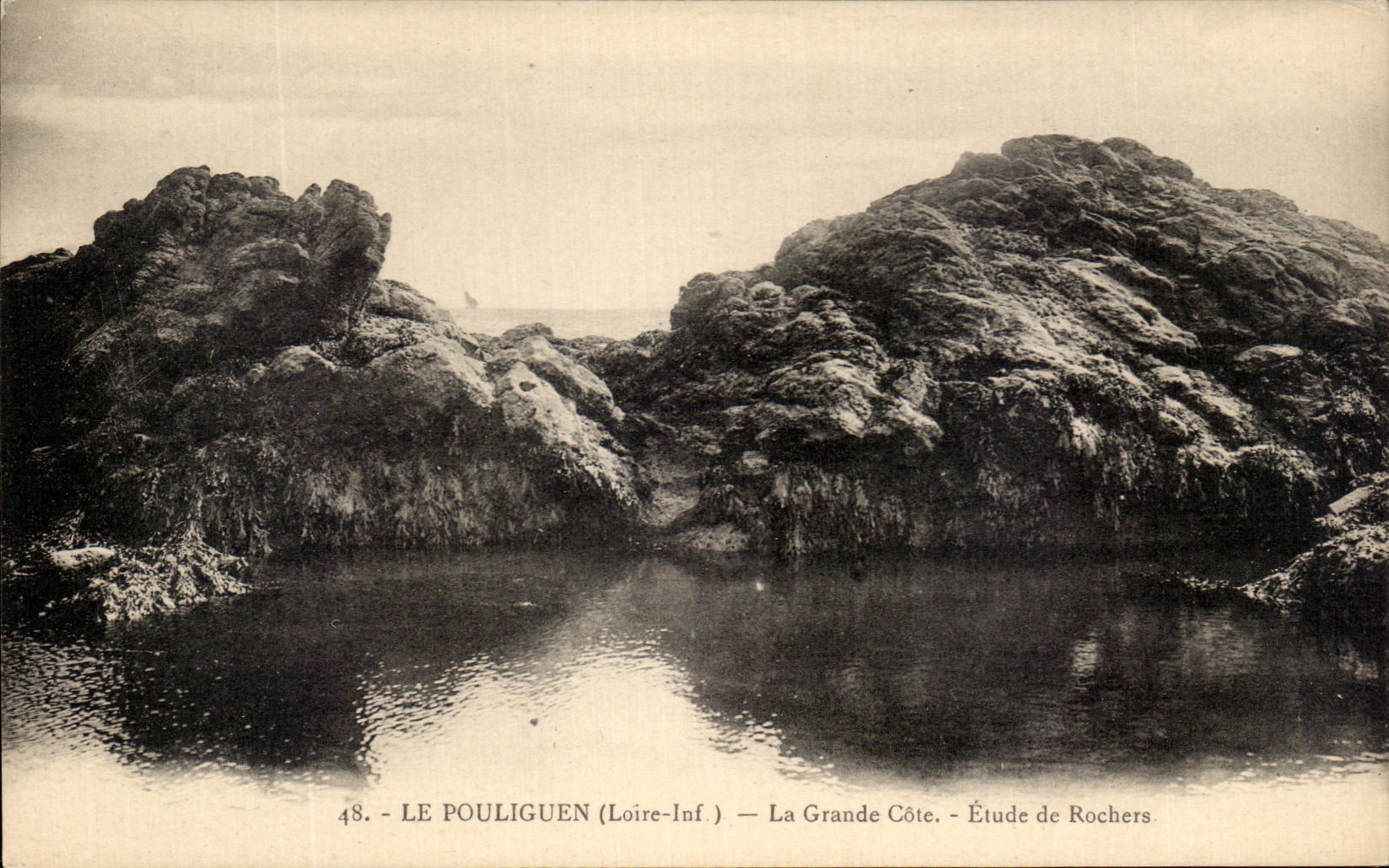 CPA Le Pouliguen La Grande Cote Etude de Rochers