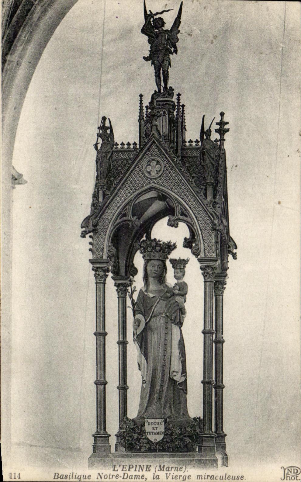 CPA L'Epine Basilique Notre Dame la Vierge miraculeuse