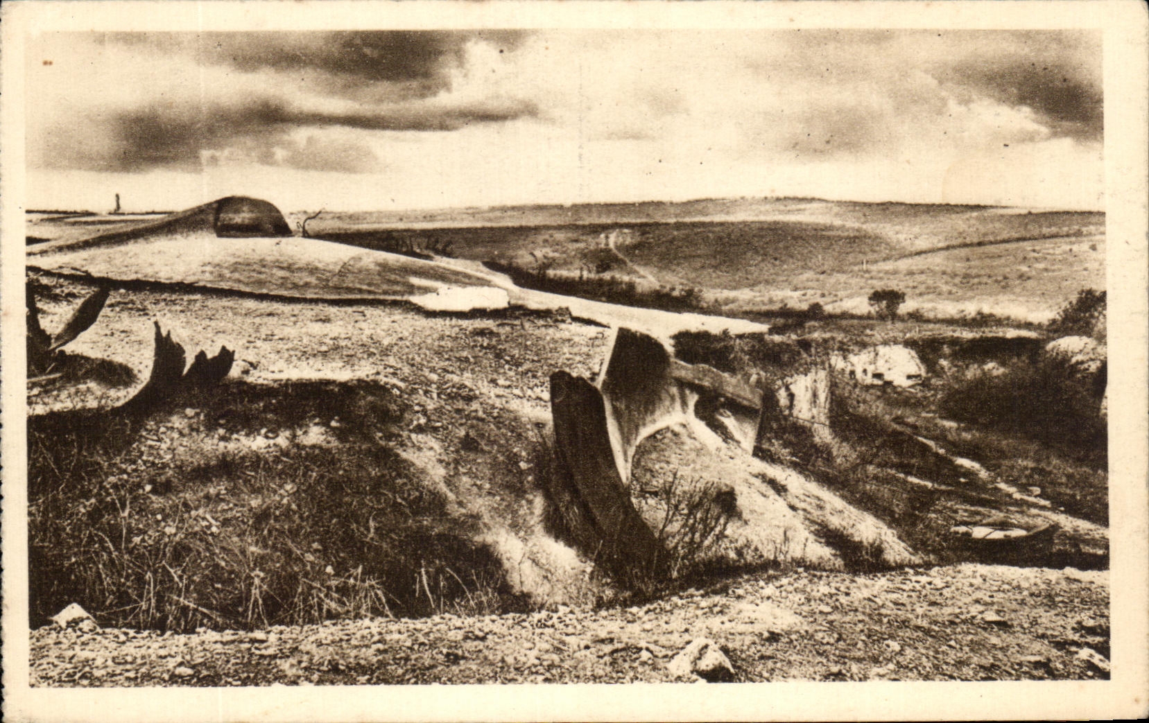 CPA Fort De Vaux Observatoire d'artillerie Oriente Face a La Plaine De La Woevre Militaria 