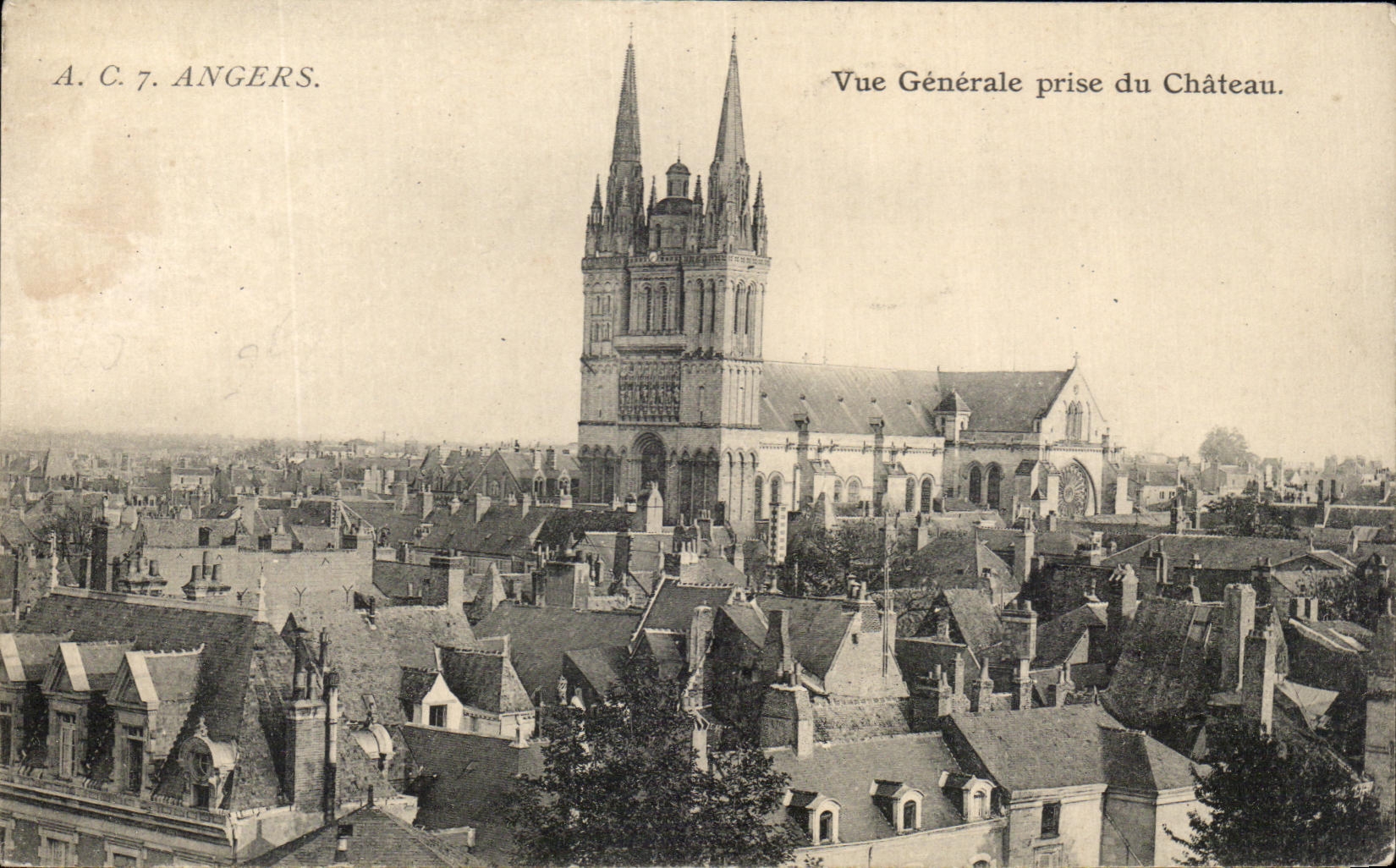 CPA Angers Vue Generale Prise du Chateau