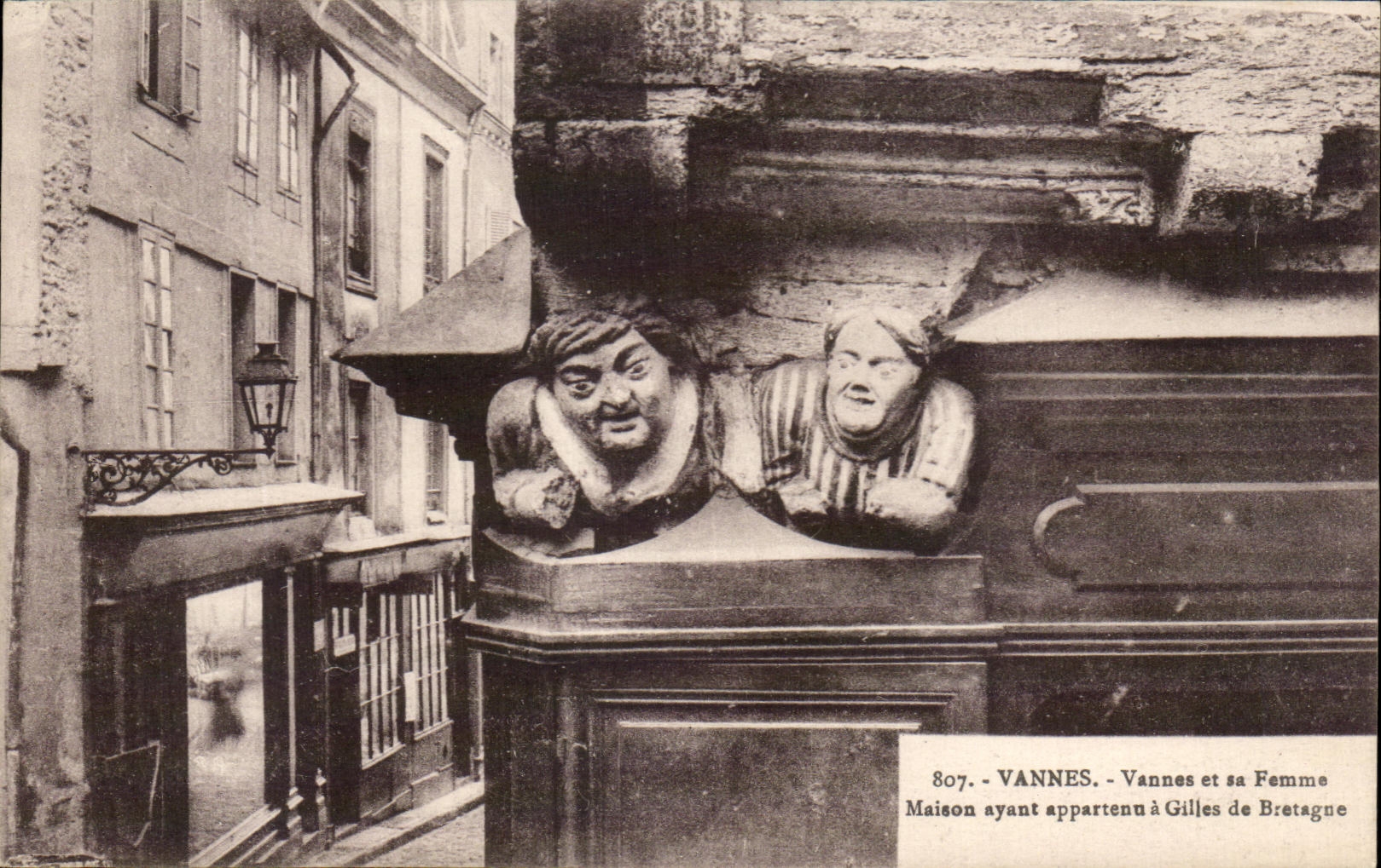 CPA Vannes Vannes et sa Femme Maison ayant appartenu a Gilles de Bretagne