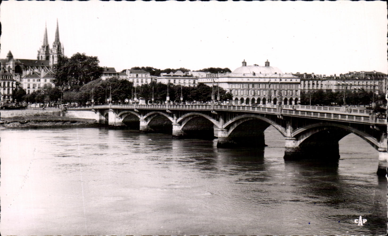 Bayonne - Le Pont-Saint-Esprit et l'Adour — Cie des Arts Photographiques, Paris