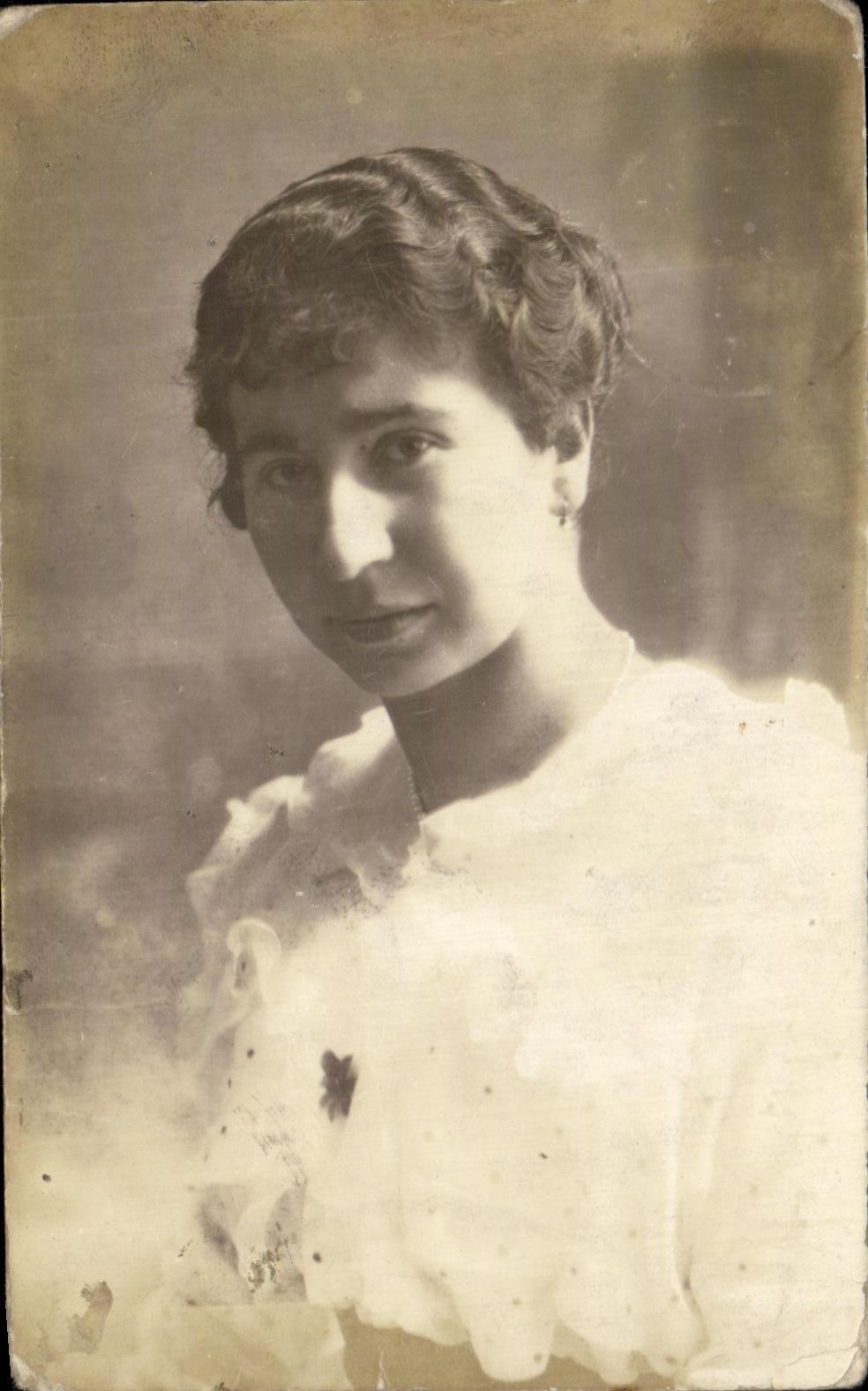 CARTE PHOTO Femme Srasbourg