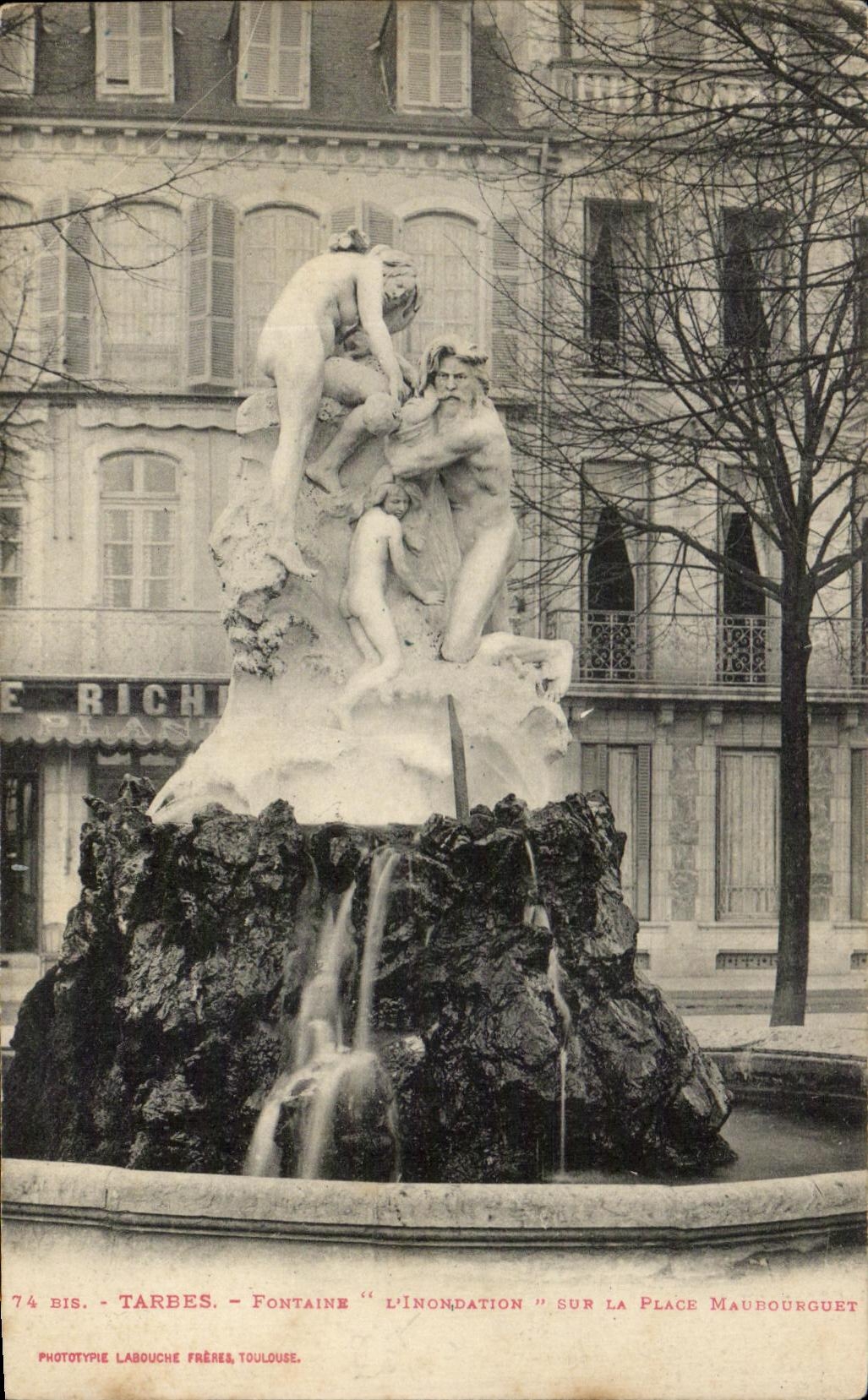 Tarbes - Fontaine 'L'Inondation' sur la Place Maubourguet — Phototypie Labouche Frères, Toulouse