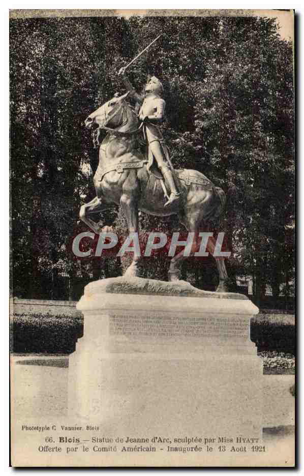 CPA Blois Statue De Jeanne d'Arc Sculptee Par Miss Hyatt offerte par le comite americain 