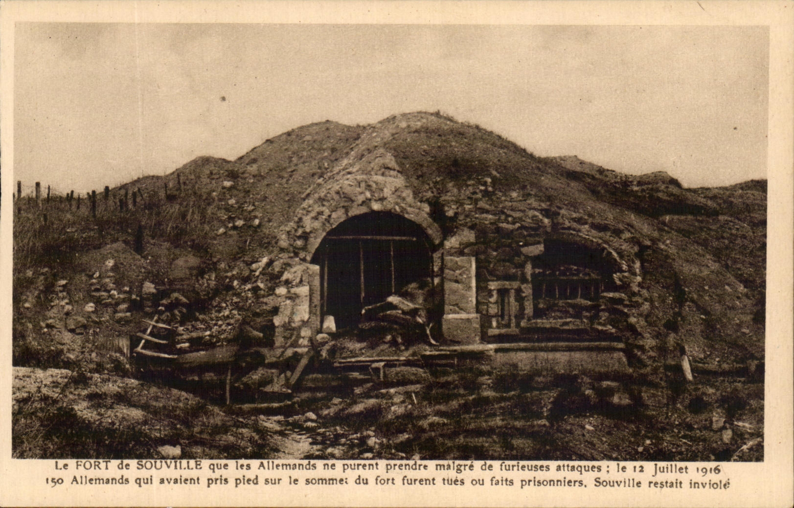 CPA Le Fort de Souville Militaria 