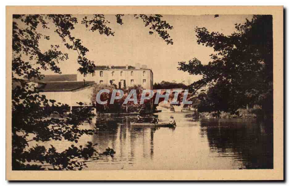 CPA Clisson Vue du Viaduc et du Pont de La Moine