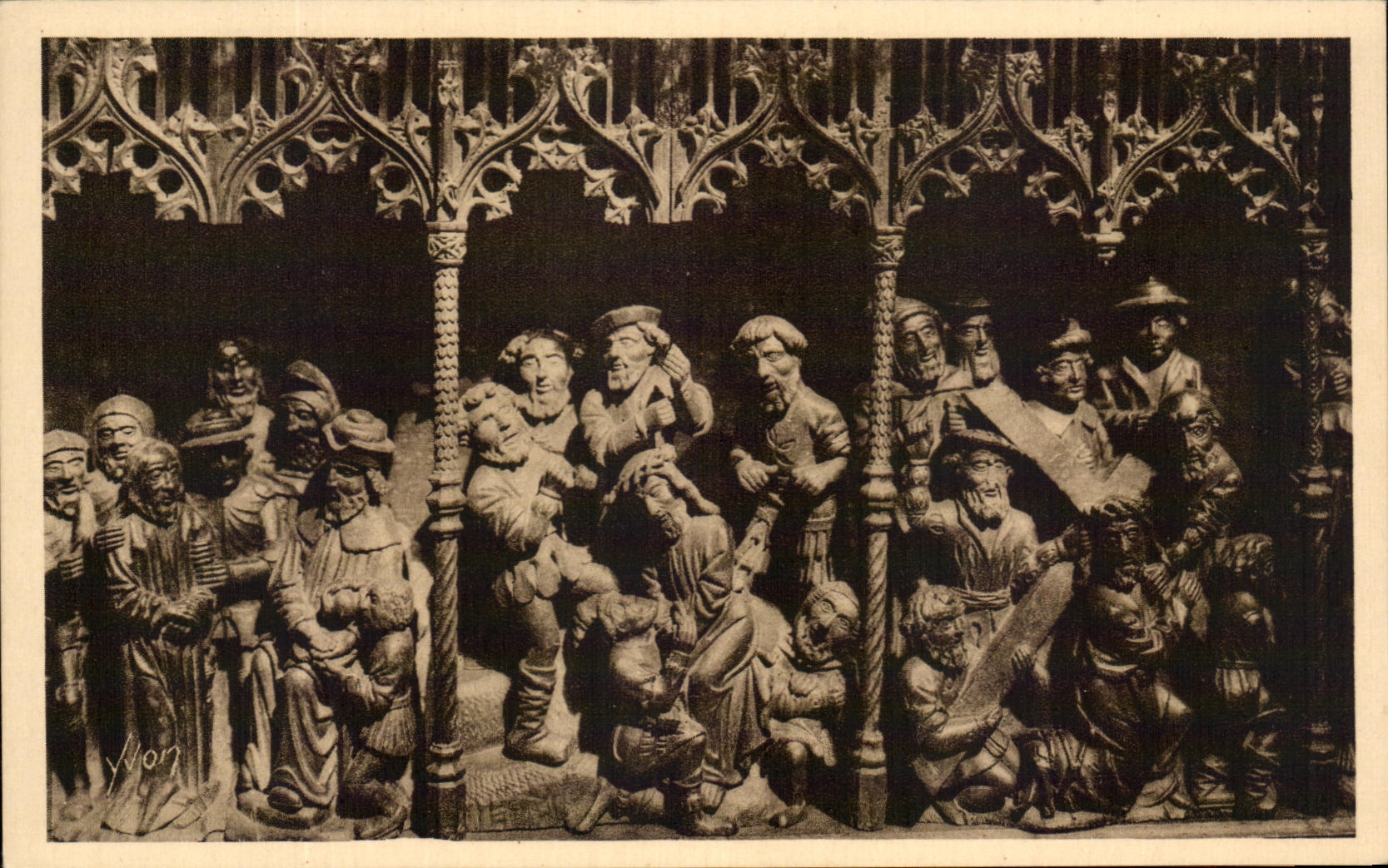 Tréguier — Chapelle du Duc — Motifs en bois sculpté (XVIe siècle) — Éditions d'Art Mardel