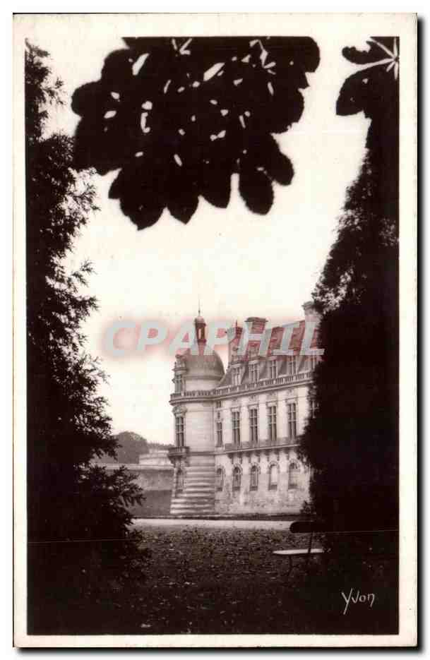 Château de Chantilly — Une Aile du Château vue du Parc — Édition d'Art YVON, Paris