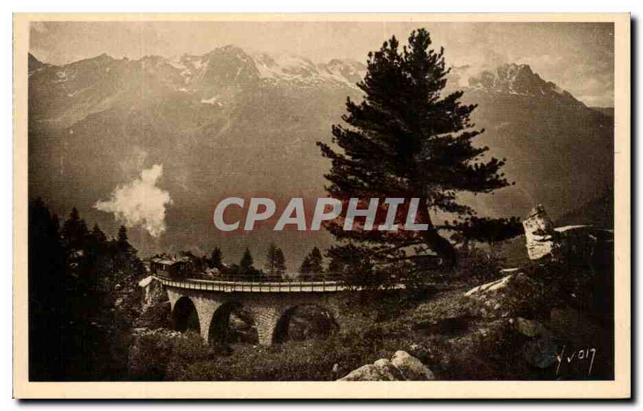 CPA Chamonix Mont Blanc Le Brevent et le Chemin de Fer du Montenvers Train 