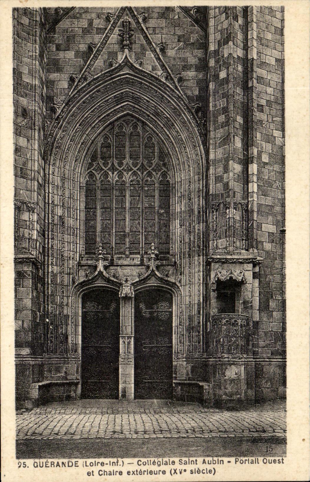 CPA Guerande Collegiale saint Aubin Portail Ouest et Chaire exterieure