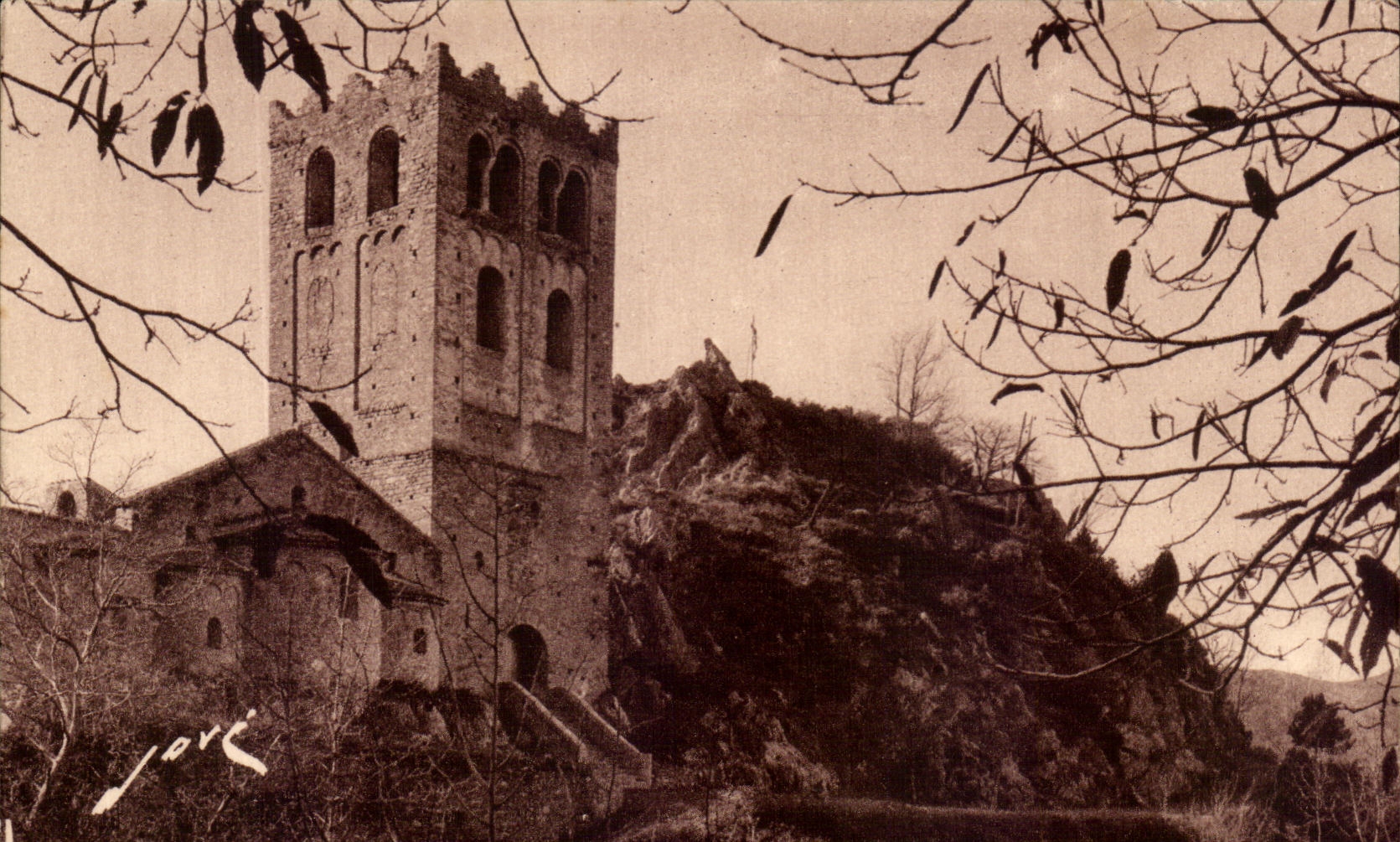 CPA Toute La France Jove Pau Sr Martin Du Canigou La Tour Et l'Abside De LA Basilique