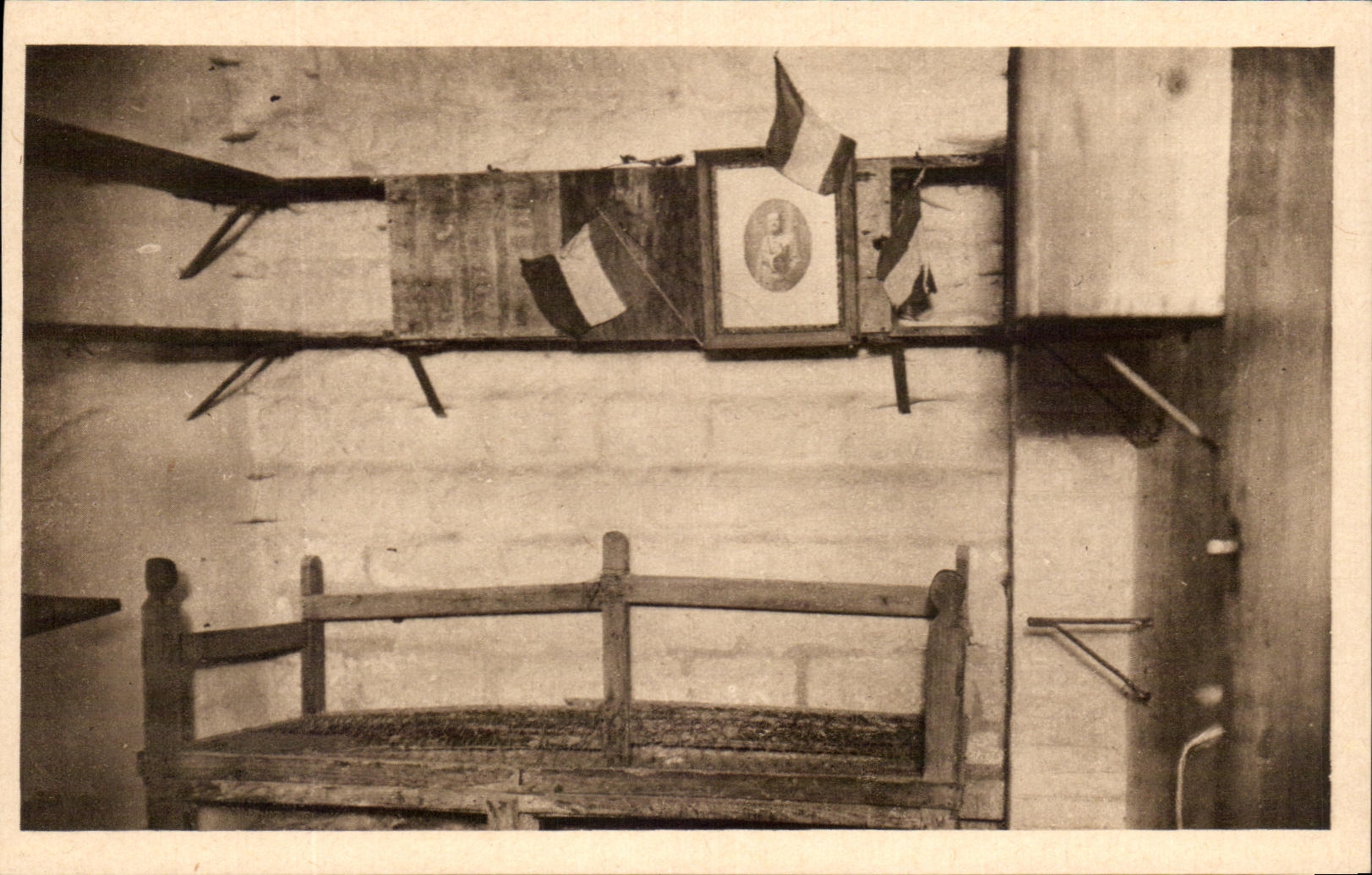 CPA Fort De Vaux Chambre Du Commandant Raynal Et Poste De Commandement Militaria