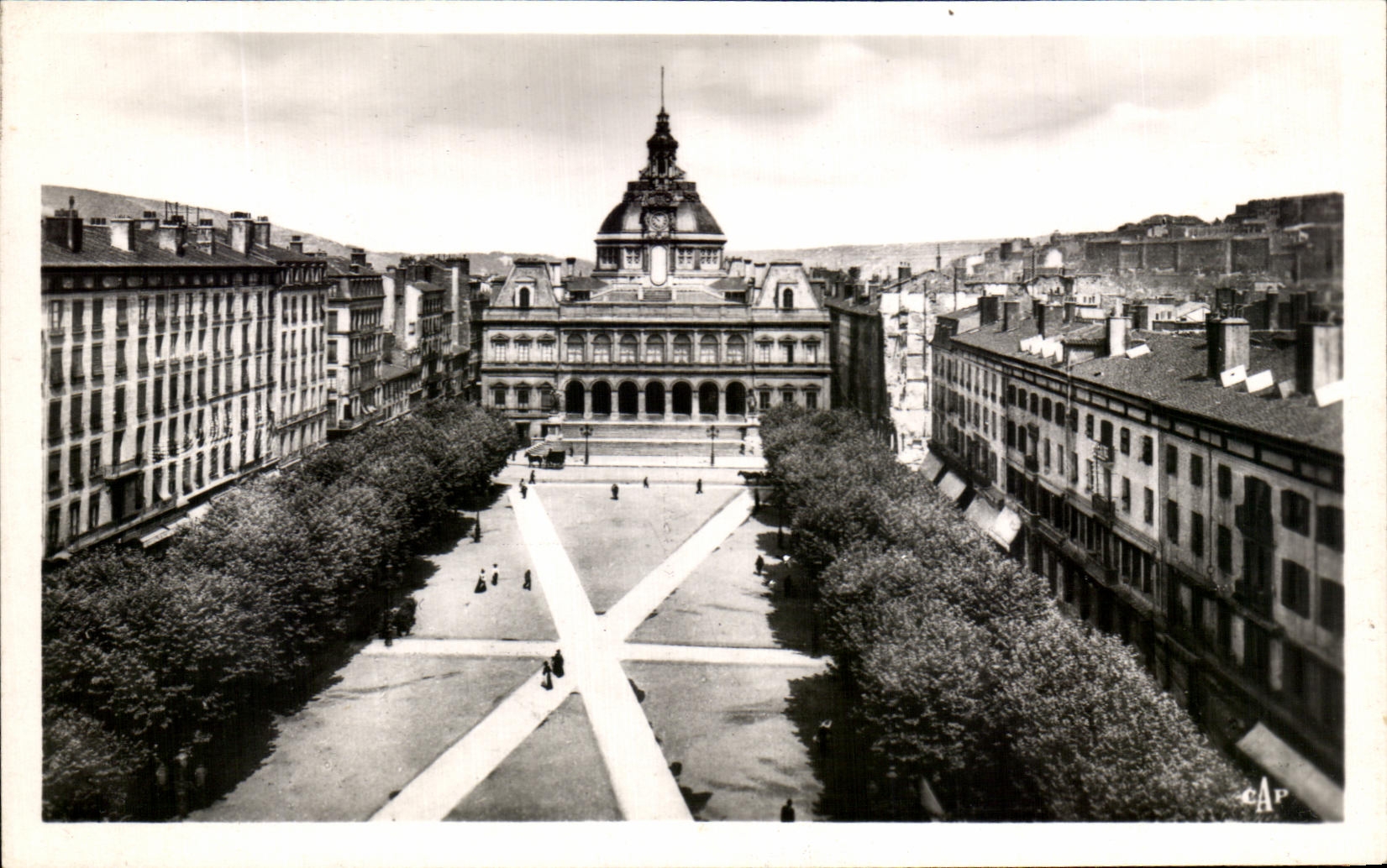 CPA St Etienne La Place de l'Hotel de Ville