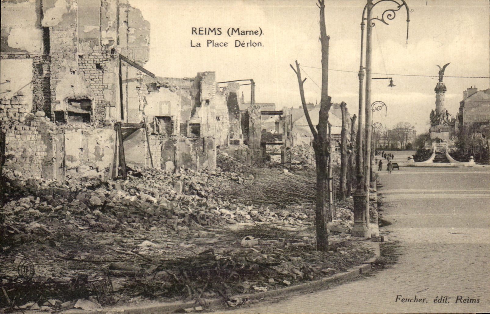 Reims (Marne). Die Place Dérilon — Ruinen nach dem Krieg — Fenucher, Verlag, Reims