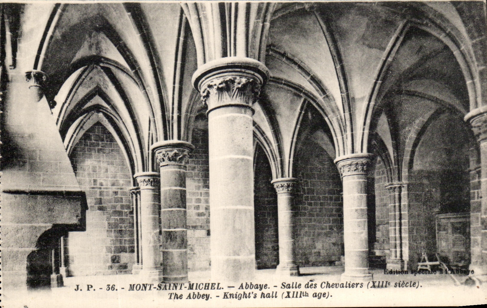 CPA Mont Saint Michel Abbaye Salle des Chevaliers