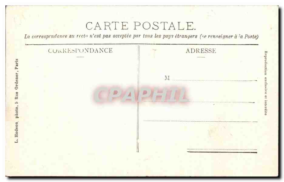 CPA Chateau de Bussy Rabutin la COur d'Honneur — Back