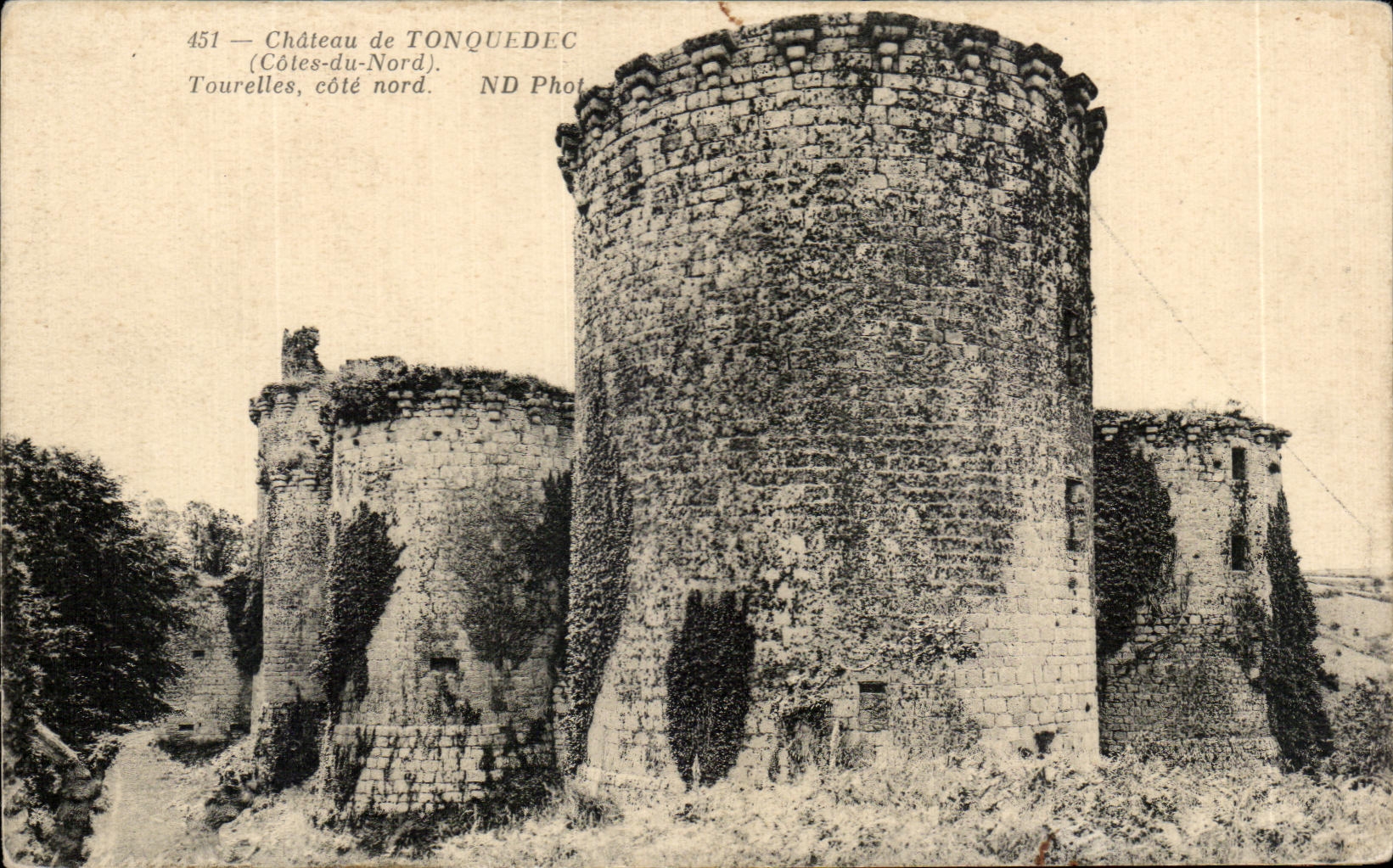 CPA Chateay de Tonquedec Tourelles cote nord