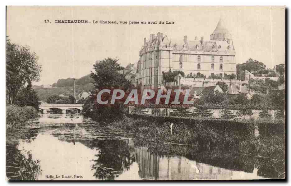 CPA Chateaudun Le Chateau Vue prise en aval du Loir