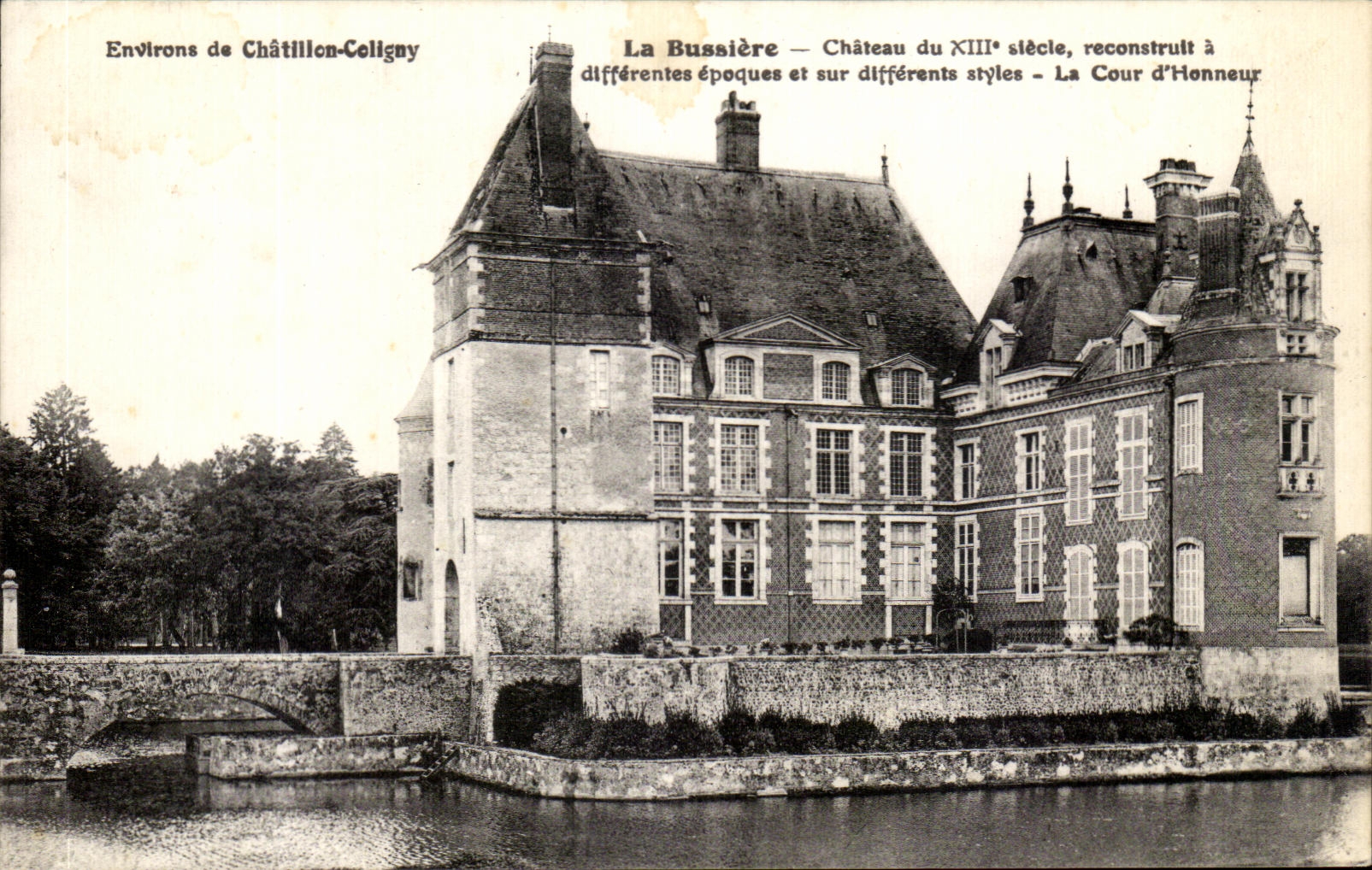 CPA Environs de Chatillon Coligny La Bussiere Chateau