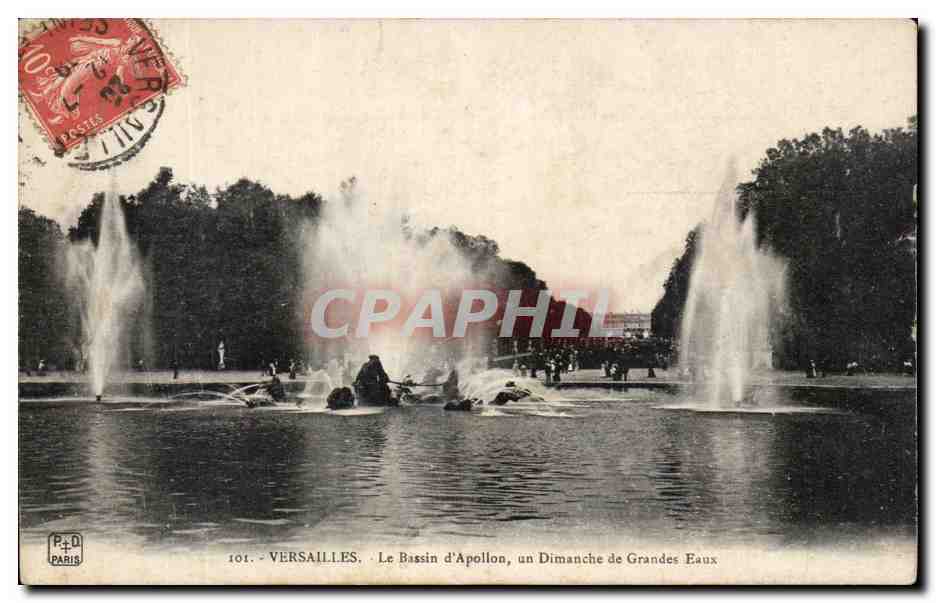 CPA Versailles Le Bassin d'Apollion un Dimanche de Grandes Eaux
